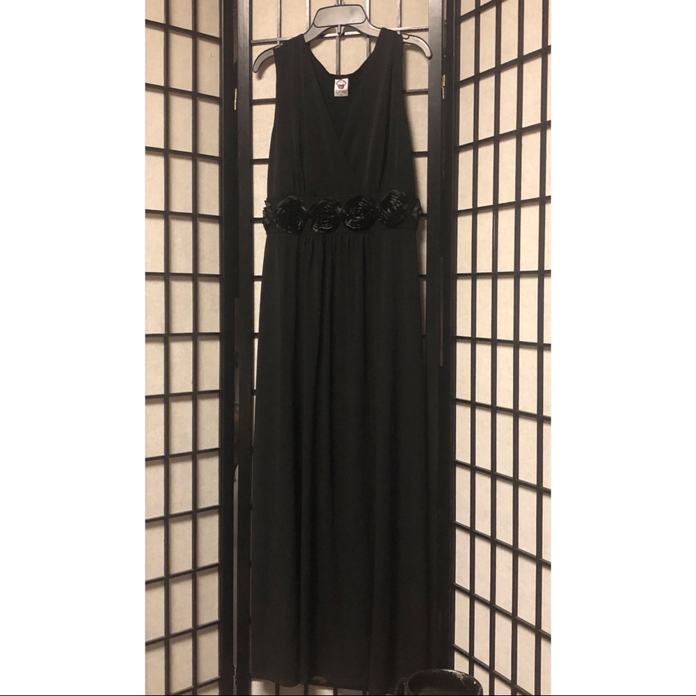 KUPCAKE- FORMAL BLACK DRESS size 16